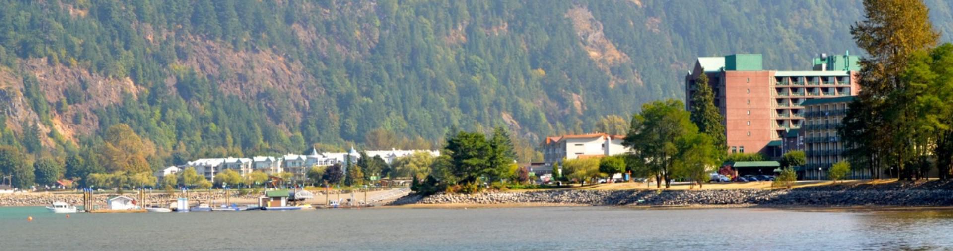 Harrison Lake with a hotel in the background